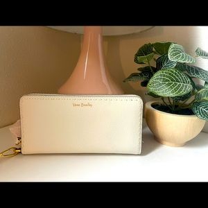 White Vera Bradley zip-around wallet